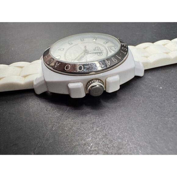 Coach White Dial & Band Quartz Analog CA.09.7.29.0501 Women\'s Watch 3ATM main image 4